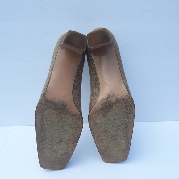 Stuart Weitzman square toed canvas heels. Sz 8.5. - Picture 4 of 4
